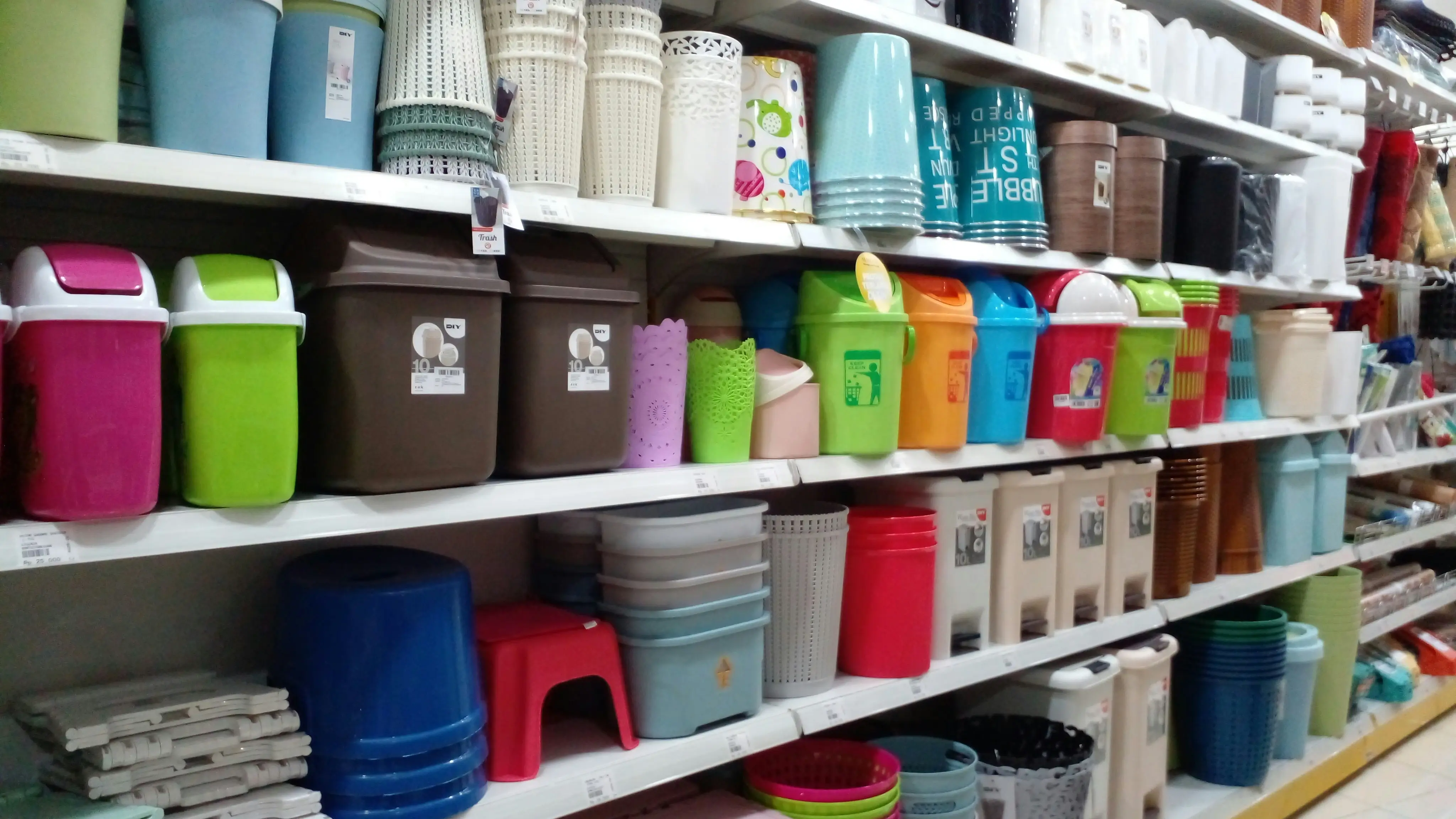 Injection-moulded automotive and household plastic parts